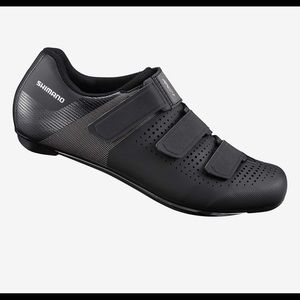 Shimano R1 cycling shoe